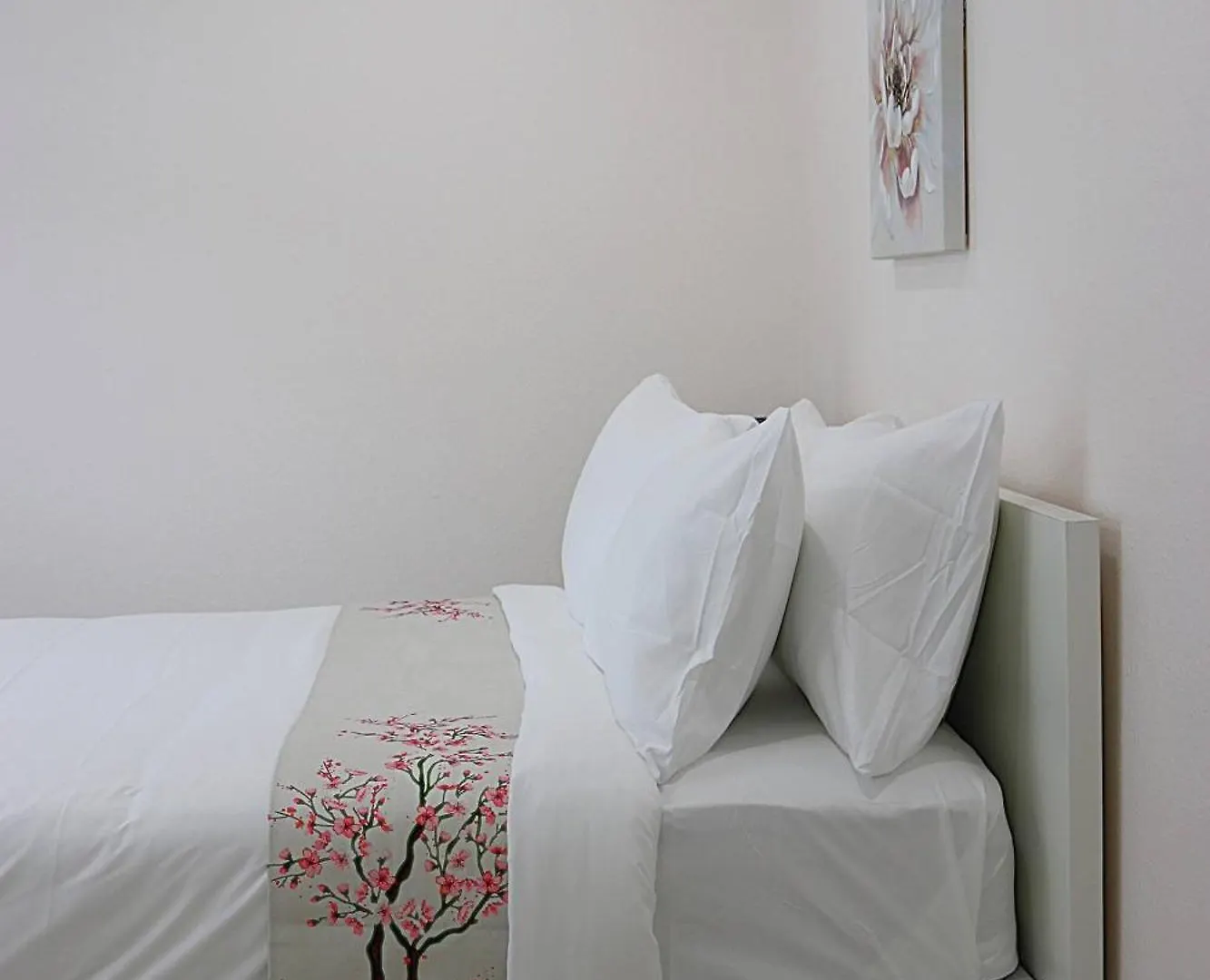 Cherry Blossom Suite Tampa USA